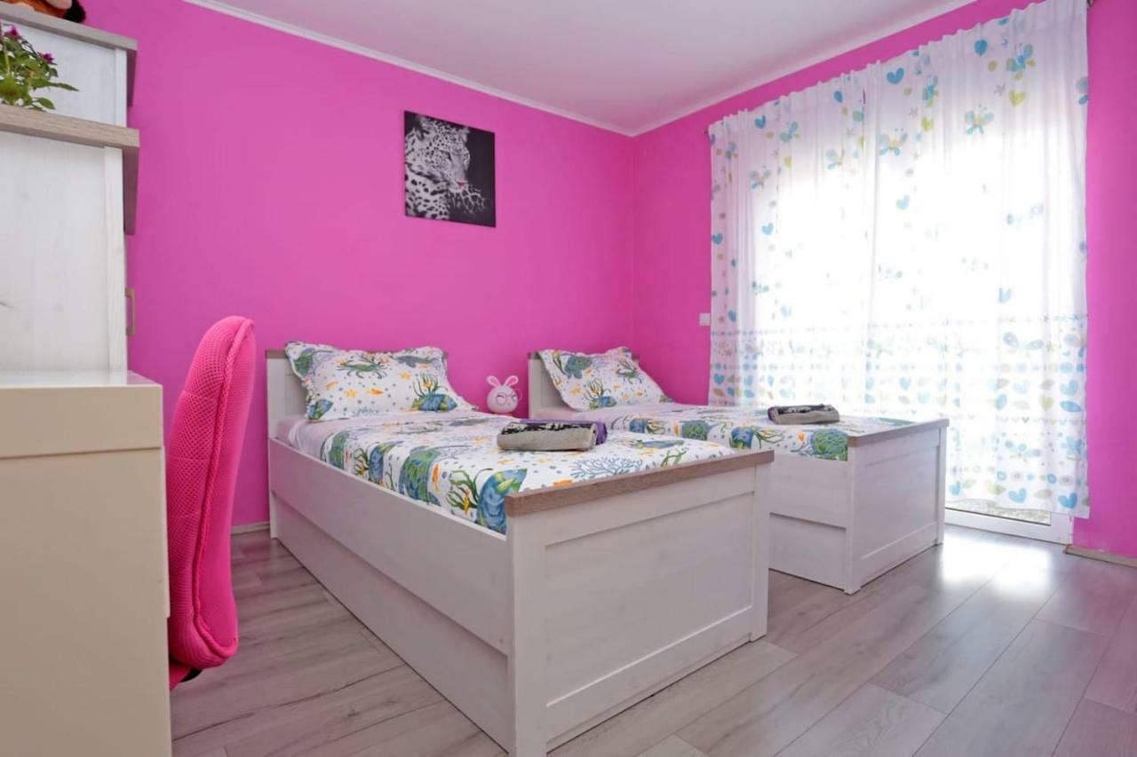 Apartment Tropic Stobrec Split Bagian luar foto